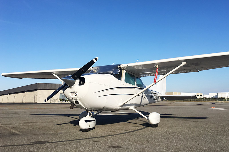 Cessna C172 - Cessna Aircraft Company